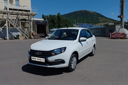 ВАЗ (LADA) Гранта Седан Норма 2022 с кондиционером в аренду под выкуп в Пятигорске