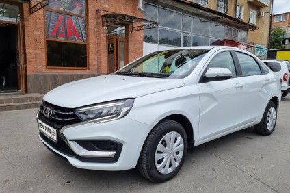 ВАЗ (LADA) Lada Vesta седан Life в аренду под выкуп в Пятигорске