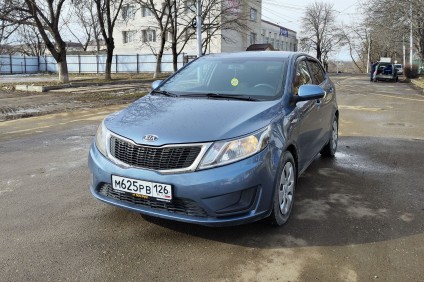 KIA RIO в аренду под выкуп в Бери Рули