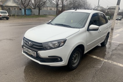 ВАЗ Гранта седан в аренду под выкуп в Пятигорске