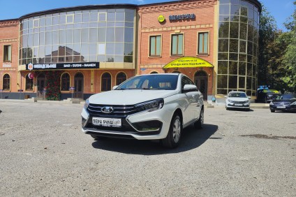 ВАЗ (LADA) Lada Vesta седан Enjoy в аренду под выкуп в Пятигорске