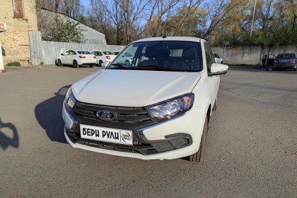 ВАЗ (LADA) Гранта лифтбек в аренду под выкуп в Пятигорске